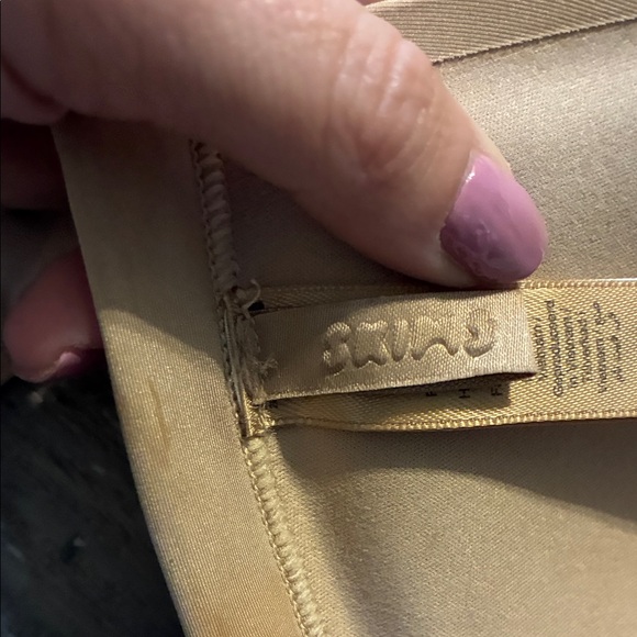 SKIMS Nude Triangle Bra - Picture 3 of 7